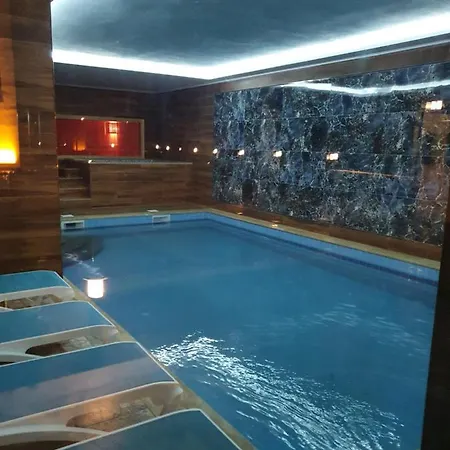 A Dream House With A Dream View In Royal Park