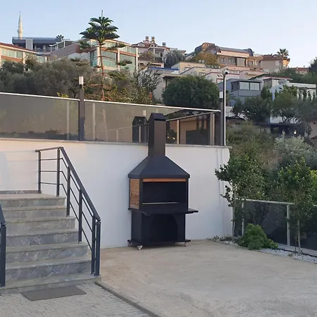 A Dreamy Luxury Two-bedroom With A Special View Of The Forest, Mountains And Sunset Apartment